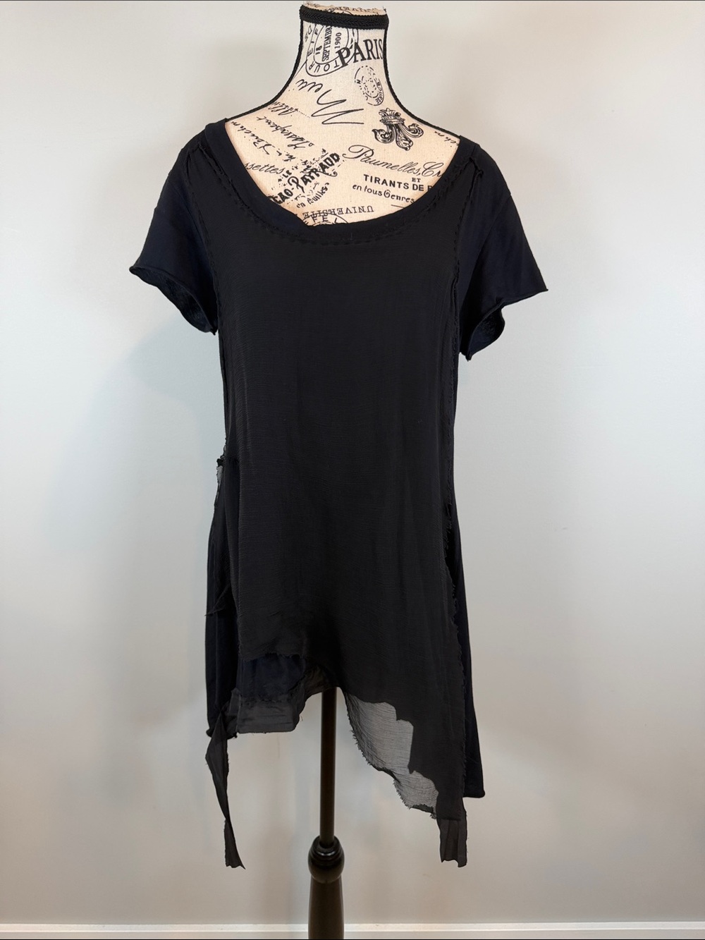 For Love And Liberty Asymmetrical Tunic Top Silk Overlay Black Short Sleeve